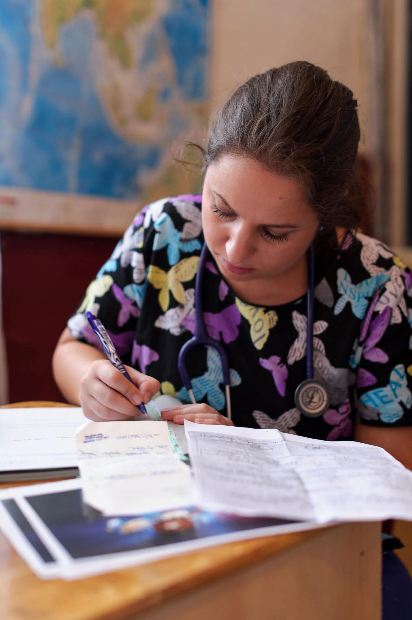Dr. Cristina Neaga