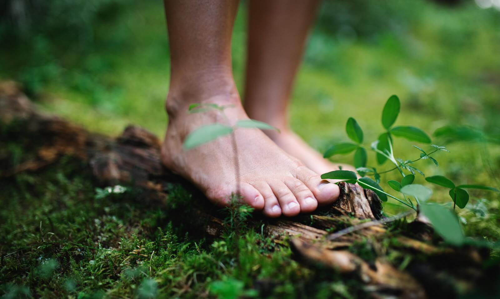 Are Barefoot Shoes Good for Kids? 9 Reasons Why They Might Just Be! -  Noutati